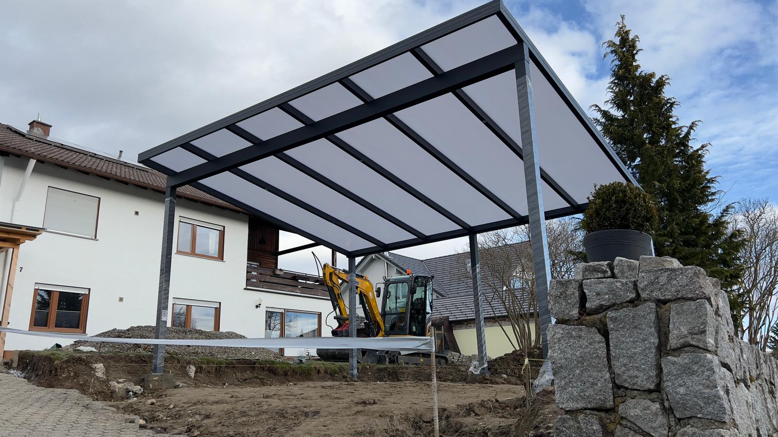 Freistehendes Carport in Trossingen mit LED Beleuchtung